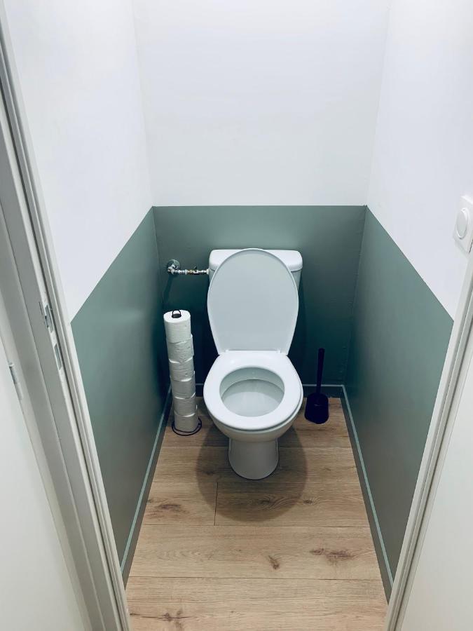 Appartamento Uno Avec Parking Prive Gratuit Arras Bagian luar foto